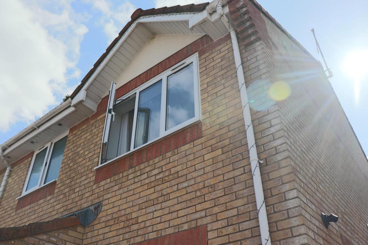 Wester-Moor Comfy Modern House In Barnstaple By Staystay Com Eksteriør billede
